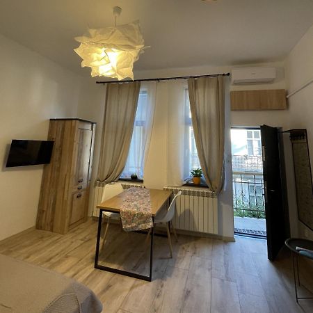 Next Door Studio Kaloşvar Dış mekan fotoğraf
