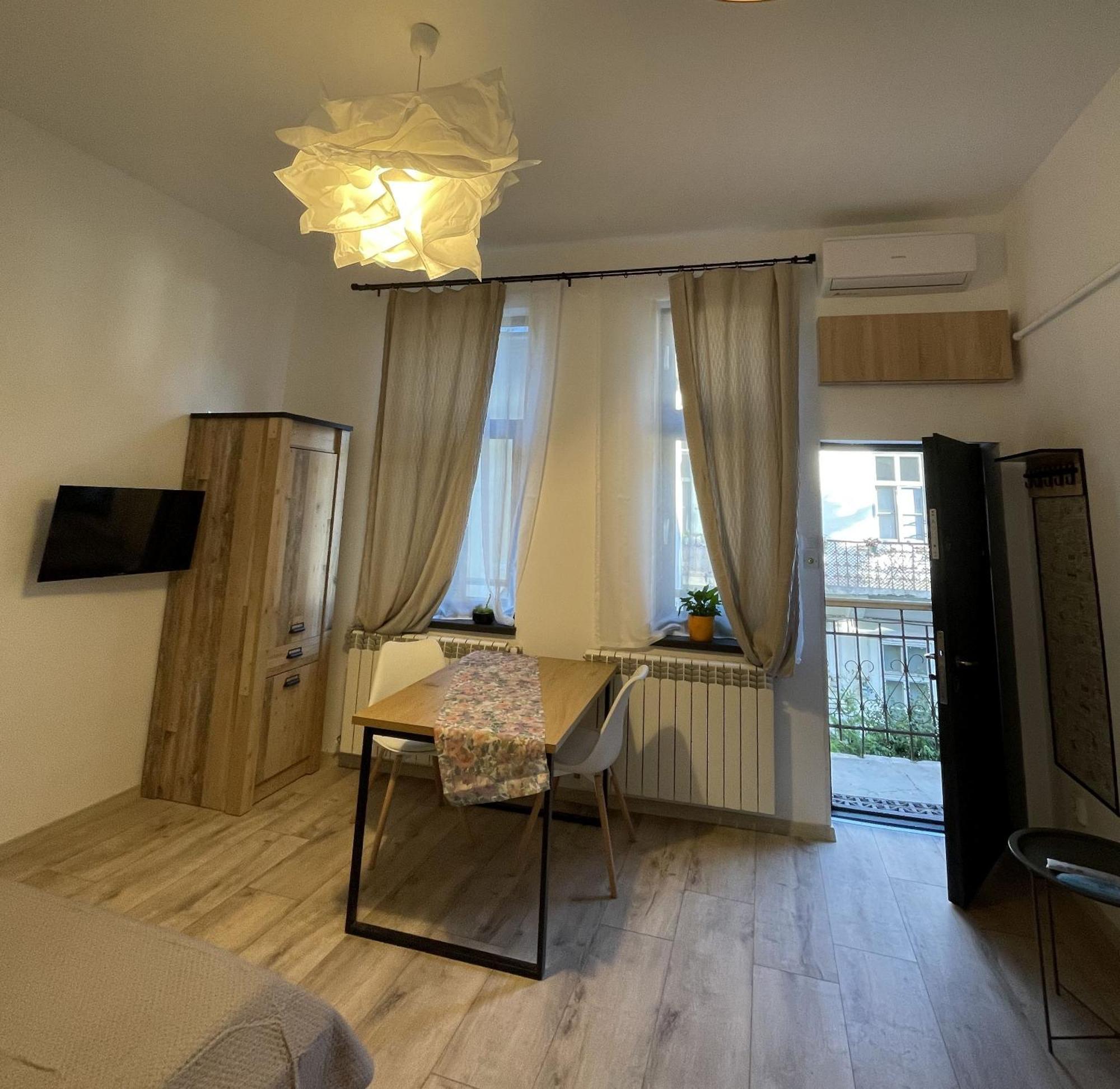 Next Door Studio Kaloşvar Dış mekan fotoğraf